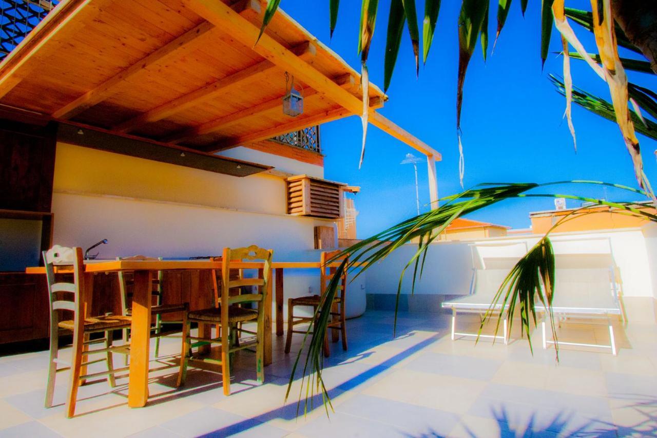 "Sea & Center" Free Beach, Wifi, Mini Pool, Roof Terrace, Ladispoli, Rome المظهر الخارجي الصورة